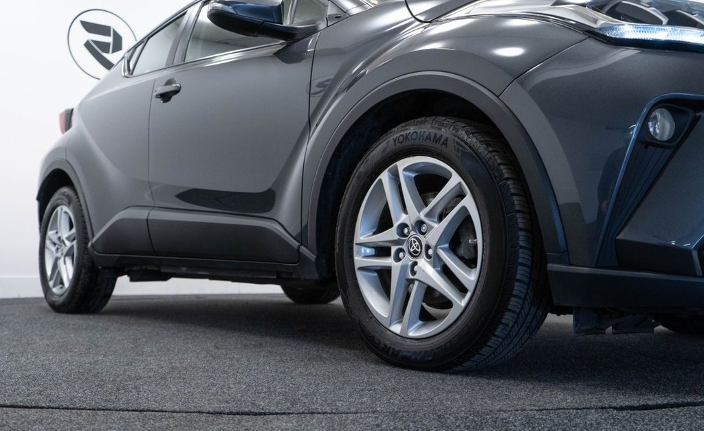 Used Toyota C-HR 2022 for sale - 77693029: Photo 11