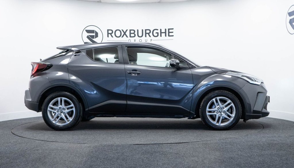 Used Toyota C-HR 2022 for sale - 77693029: Photo 9