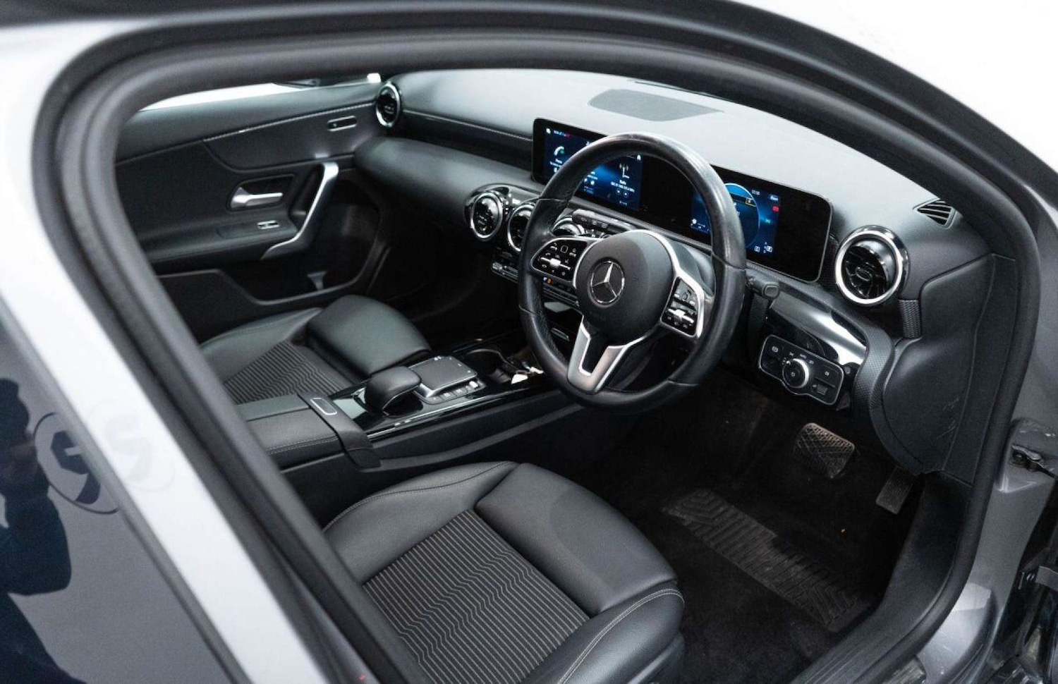 Used Mercedes-Benz A-Class 2020 for sale - 77930837: Photo 20