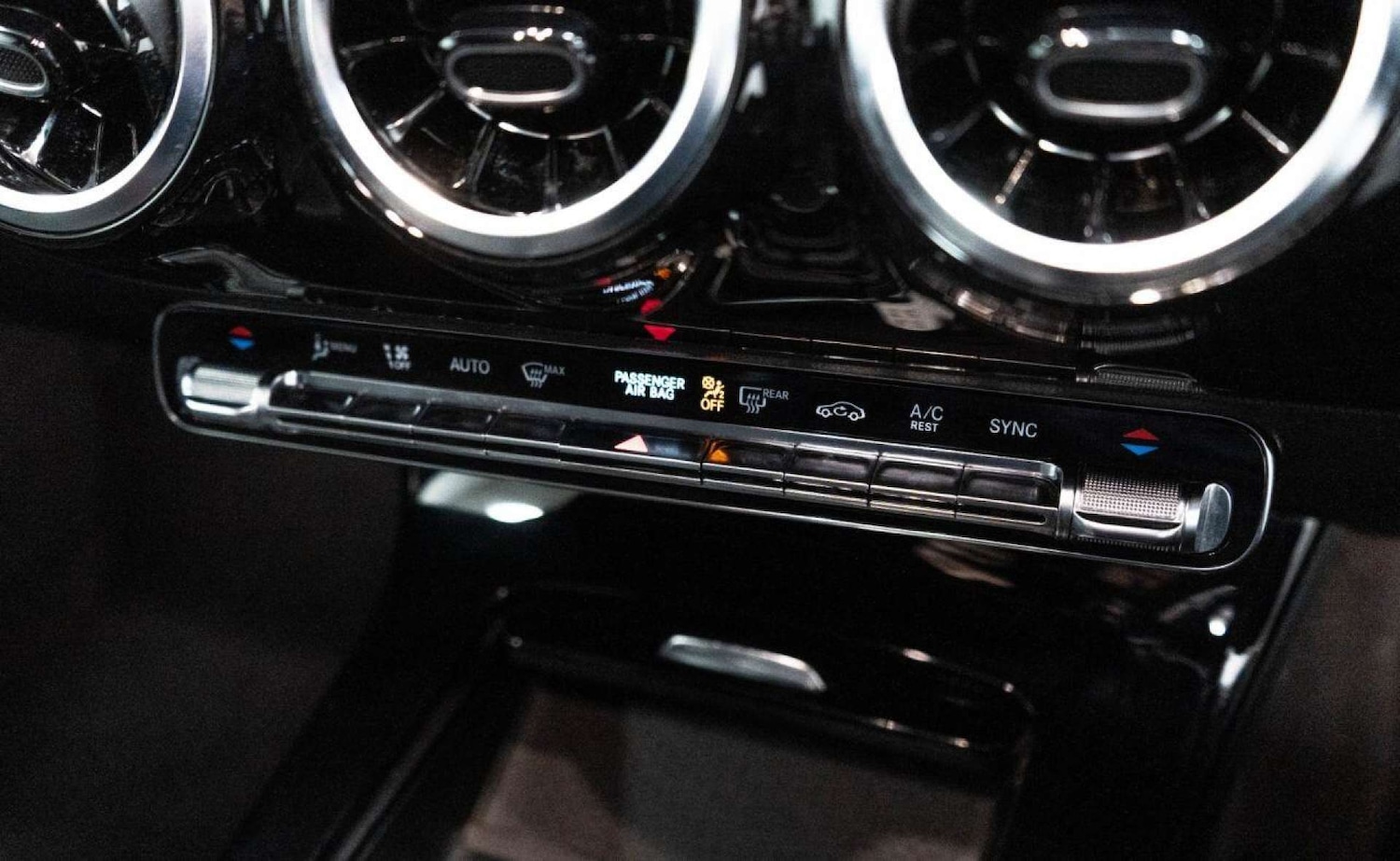 Used Mercedes-Benz A-Class 2020 for sale - 77930837: Photo 28