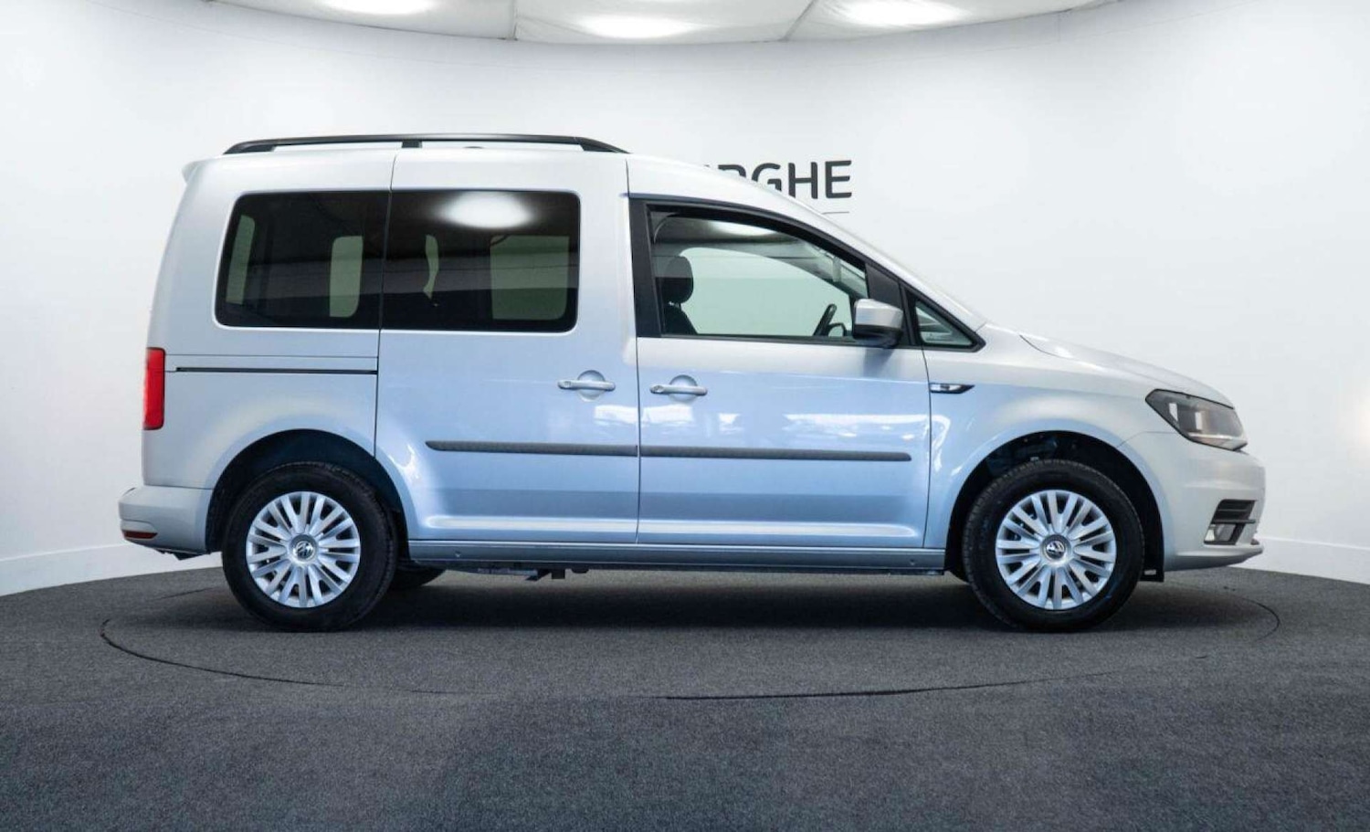 Used Volkswagen Caddy Life 2019 for sale - 77930692: Photo 8