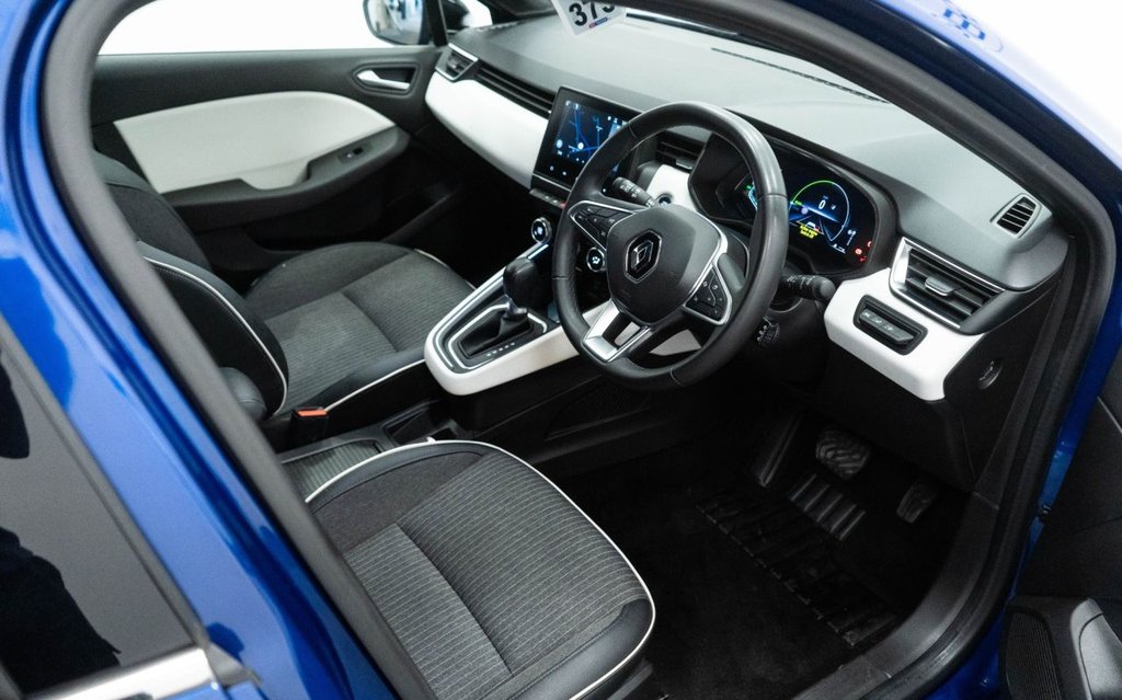 Used Renault Clio 2022 for sale - 76686517: Photo 17