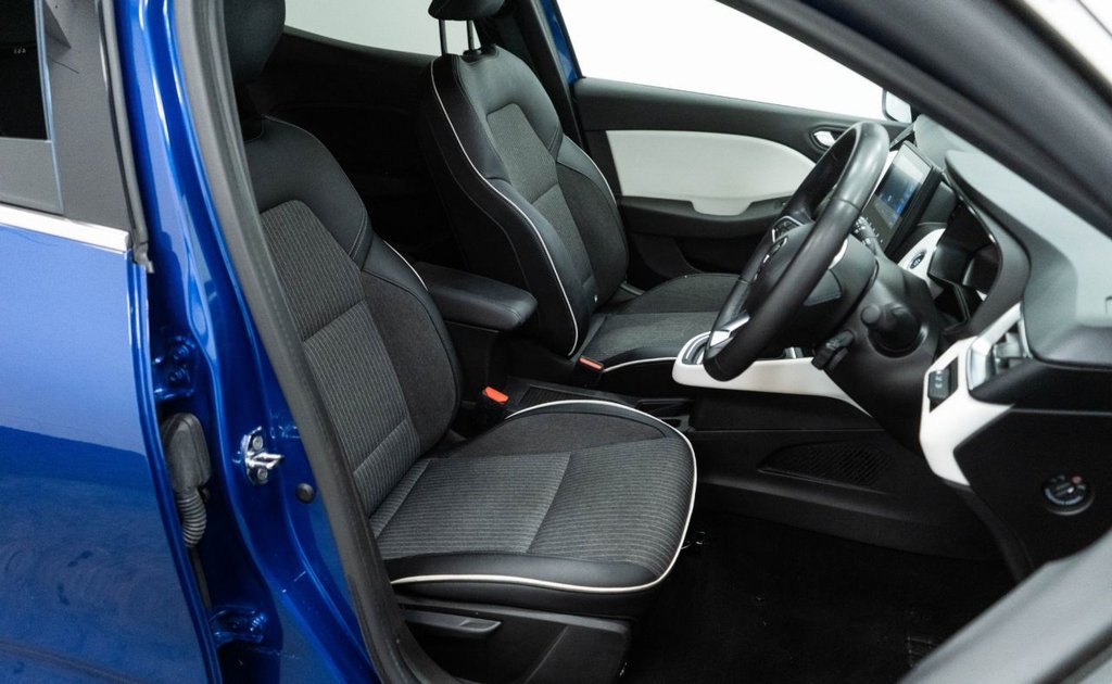 Used Renault Clio 2022 for sale - 76686517: Photo 19