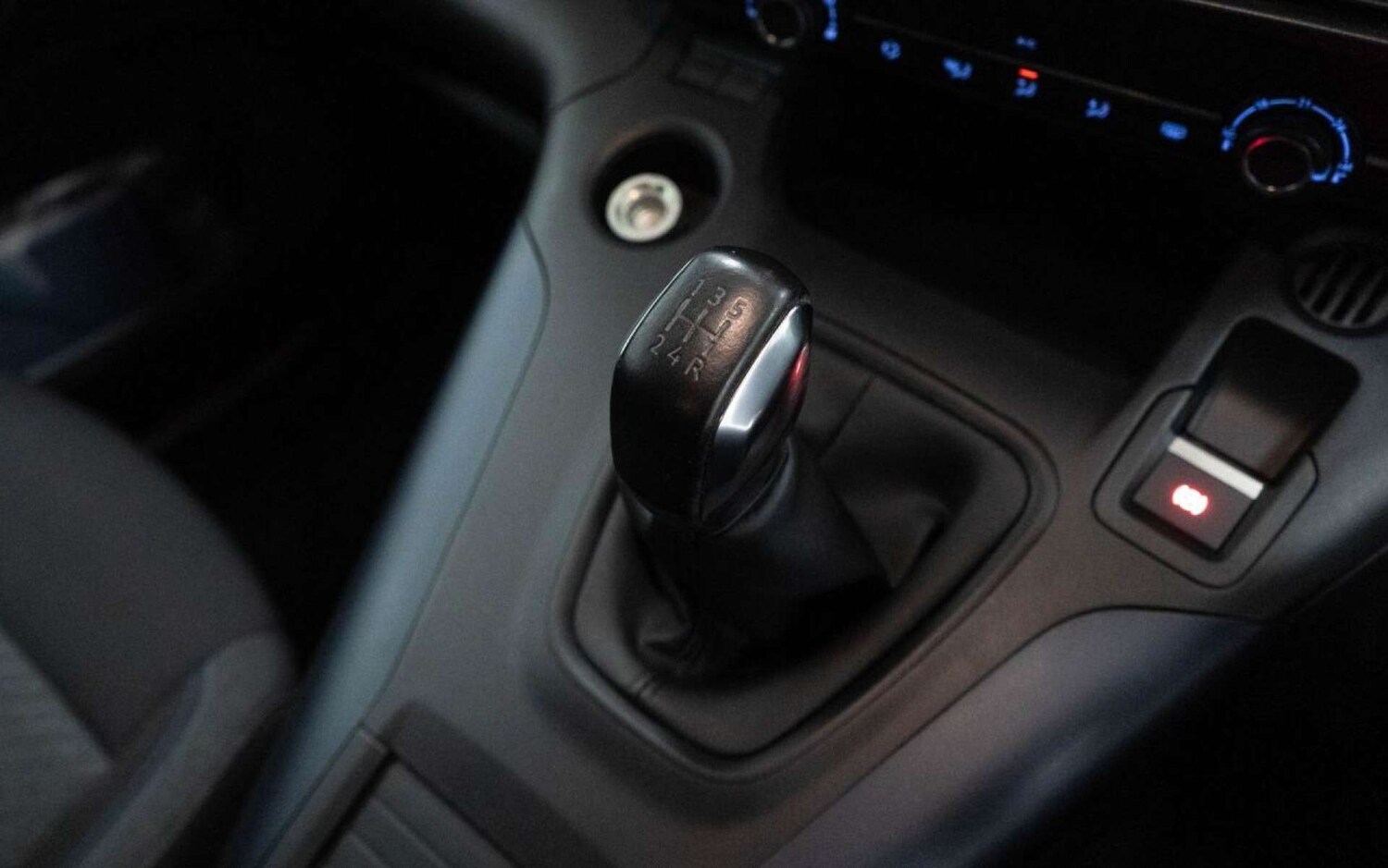 Used Peugeot Rifter 2020 for sale - 77930762: Photo 28