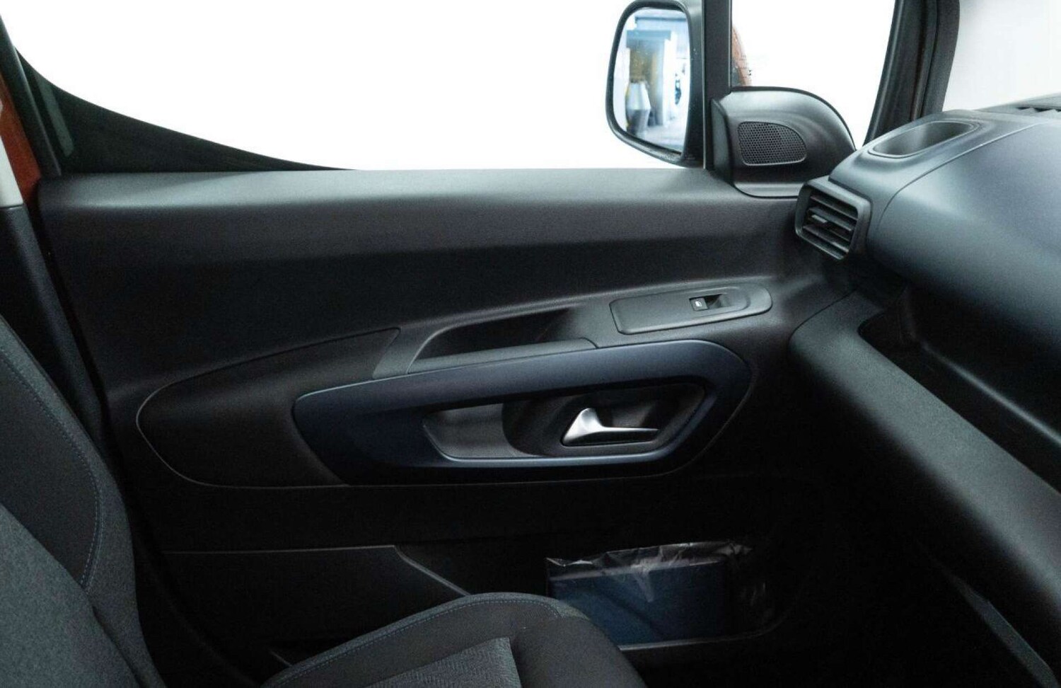 Used Peugeot Rifter 2020 for sale - 77930762: Photo 29