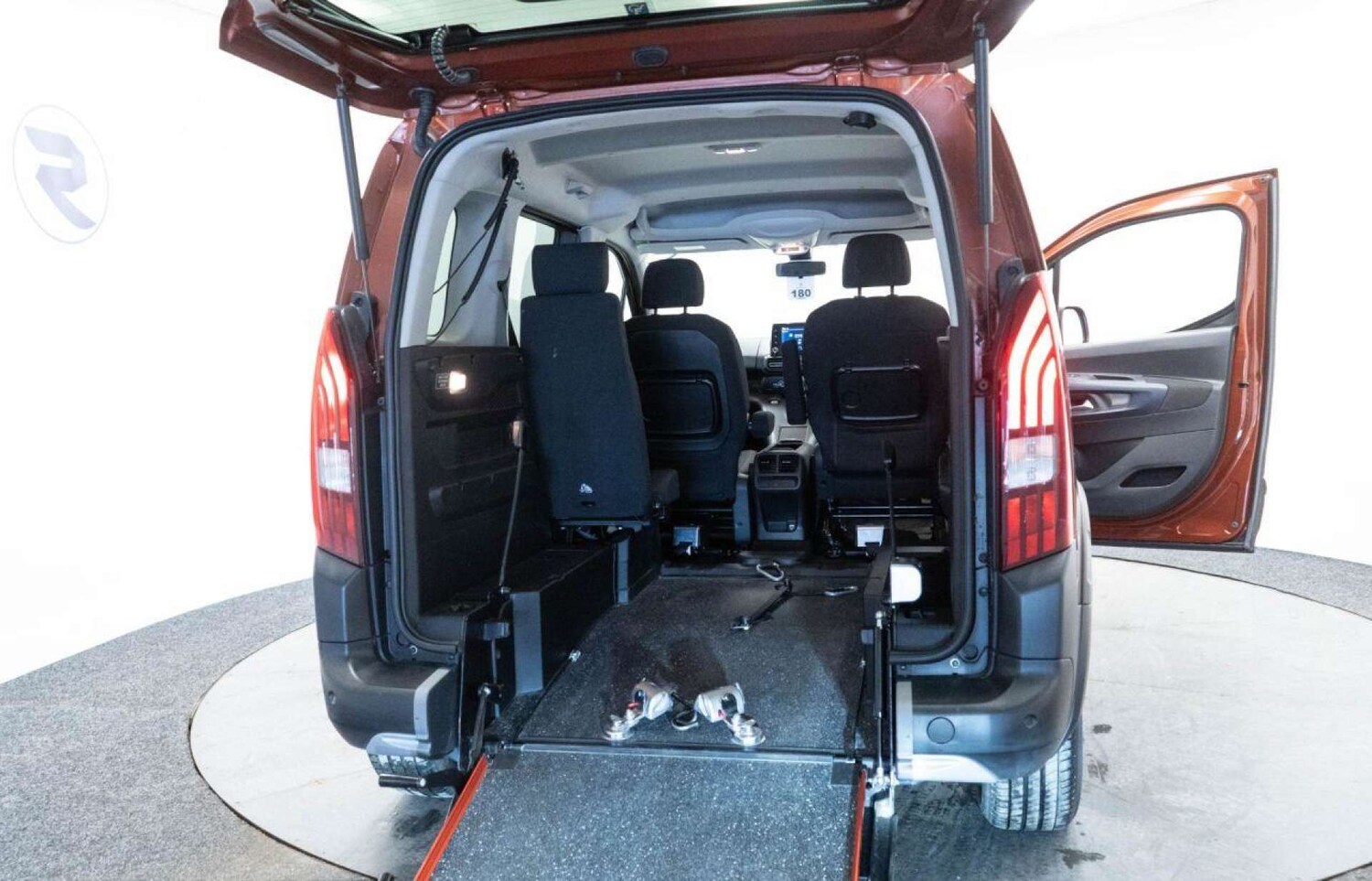 Used Peugeot Rifter 2020 for sale - 77930762: Photo 32