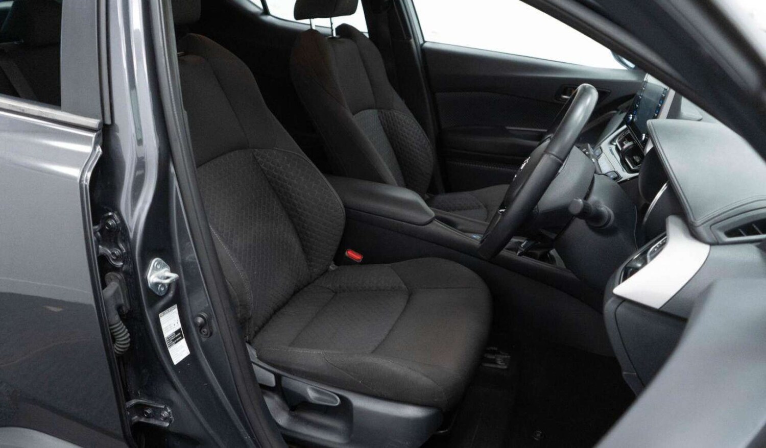 Used Toyota C-HR 2021 for sale - 77930671: Photo 22