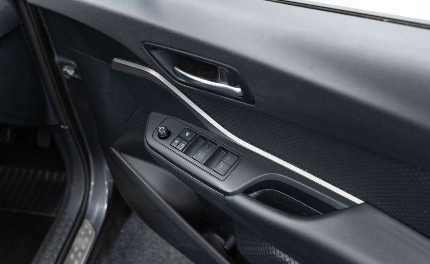 Used Toyota C-HR 2021 for sale - 77930671: Photo 23