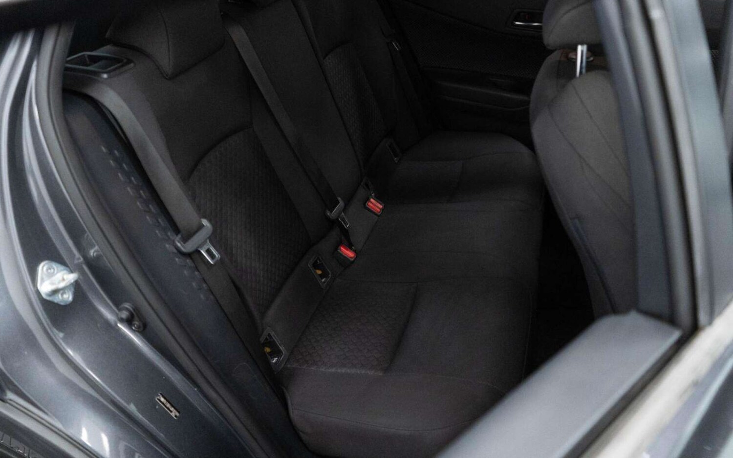 Used Toyota C-HR 2021 for sale - 77930671: Photo 34