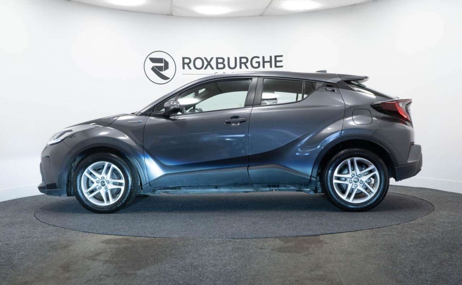Used Toyota C-HR 2021 for sale - 77930671: Photo 4