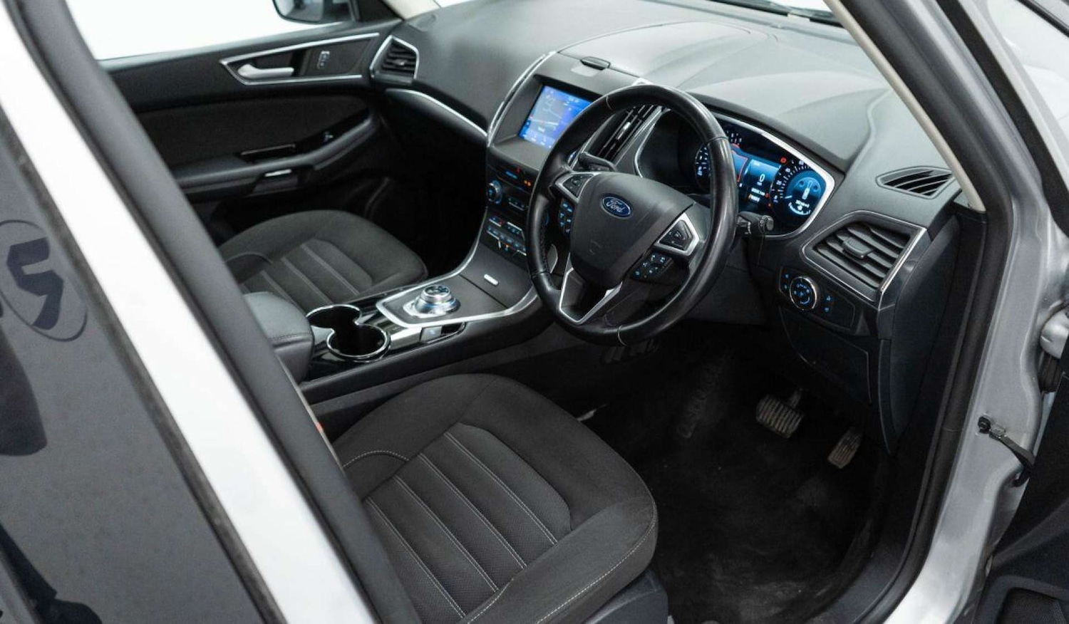 Used Ford Galaxy 2021 for sale - 77930815: Photo 21