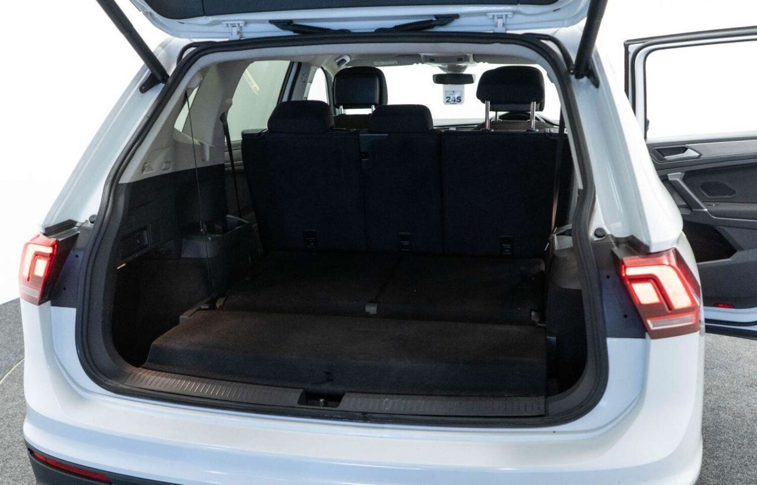 Used Volkswagen Tiguan Allspace 2020 for sale - 77930757: Photo 32