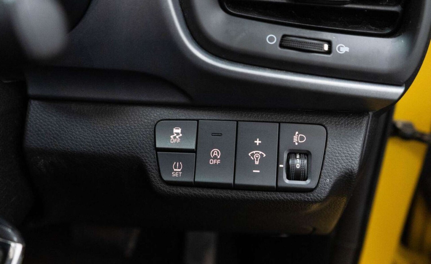 Used Kia Stonic 2022 for sale - 77930708: Photo 22