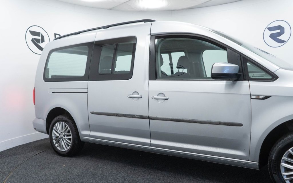 Used Volkswagen Caddy Maxi Life 2018 for sale - 77621135: Photo 13