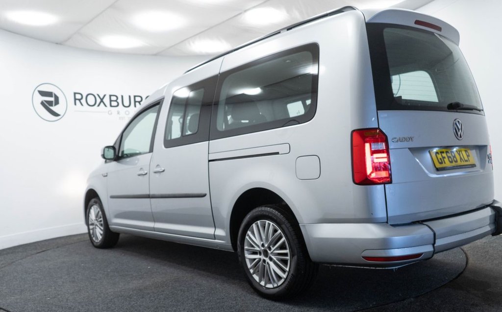 Used Volkswagen Caddy Maxi Life 2018 for sale - 77621135: Photo 19