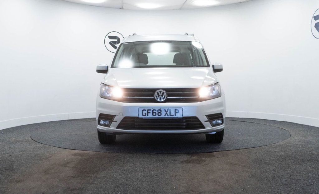 Used Volkswagen Caddy Maxi Life 2018 for sale - 77621135: Photo 2