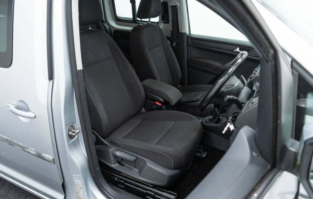 Used Volkswagen Caddy Maxi Life 2018 for sale - 77621135: Photo 22