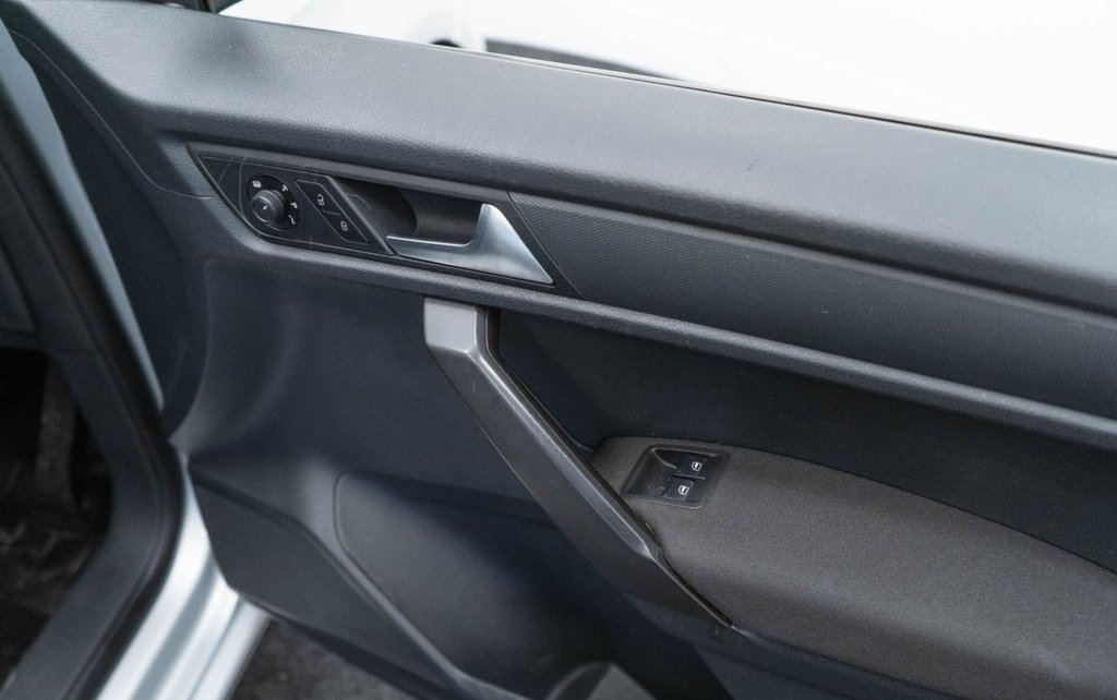 Used Volkswagen Caddy Maxi Life 2018 for sale - 77621135: Photo 23