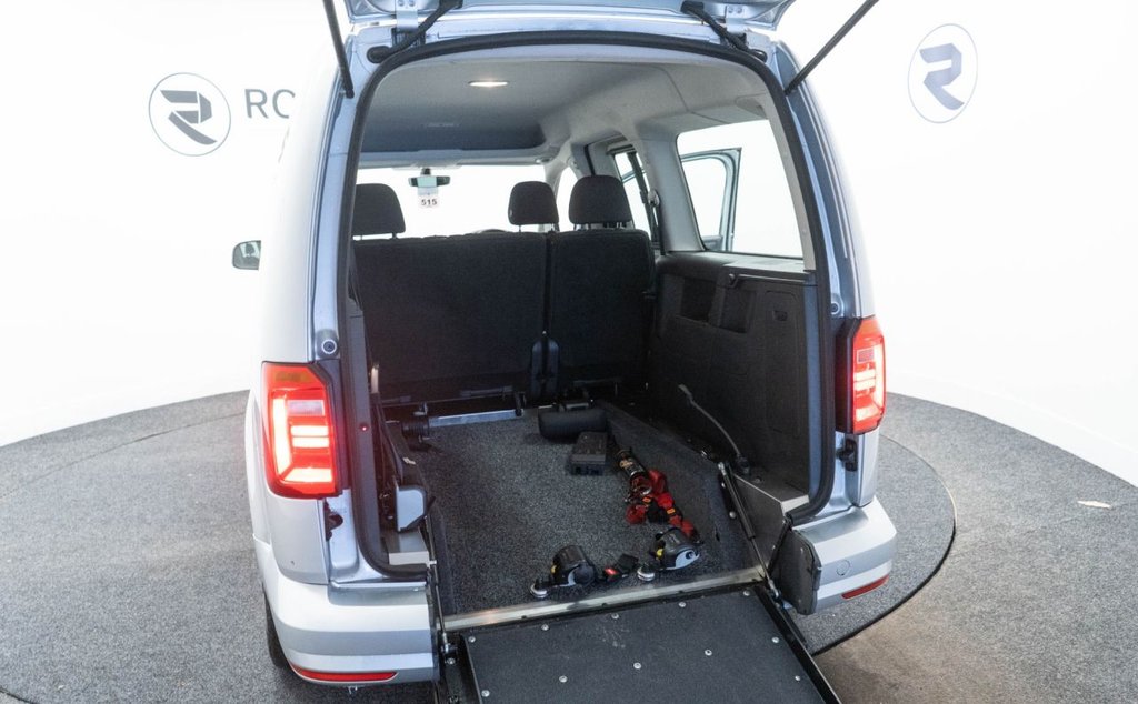 Used Volkswagen Caddy Maxi Life 2018 for sale - 77621135: Photo 35