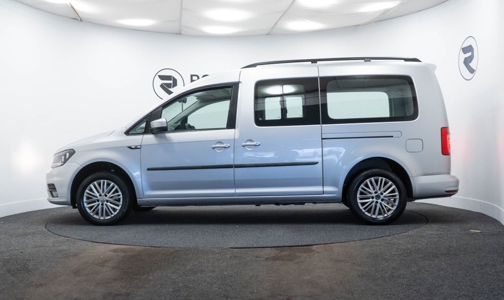 Used Volkswagen Caddy Maxi Life 2018 for sale - 77621135: Photo 4