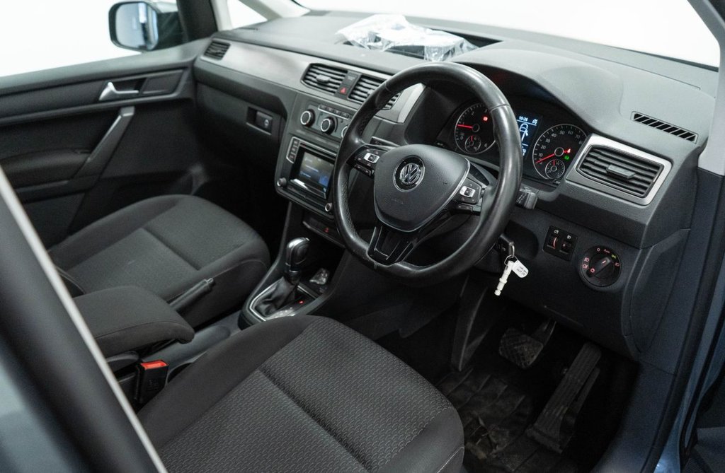 Used Volkswagen Caddy Maxi Life 2018 for sale - 77341325: Photo 21