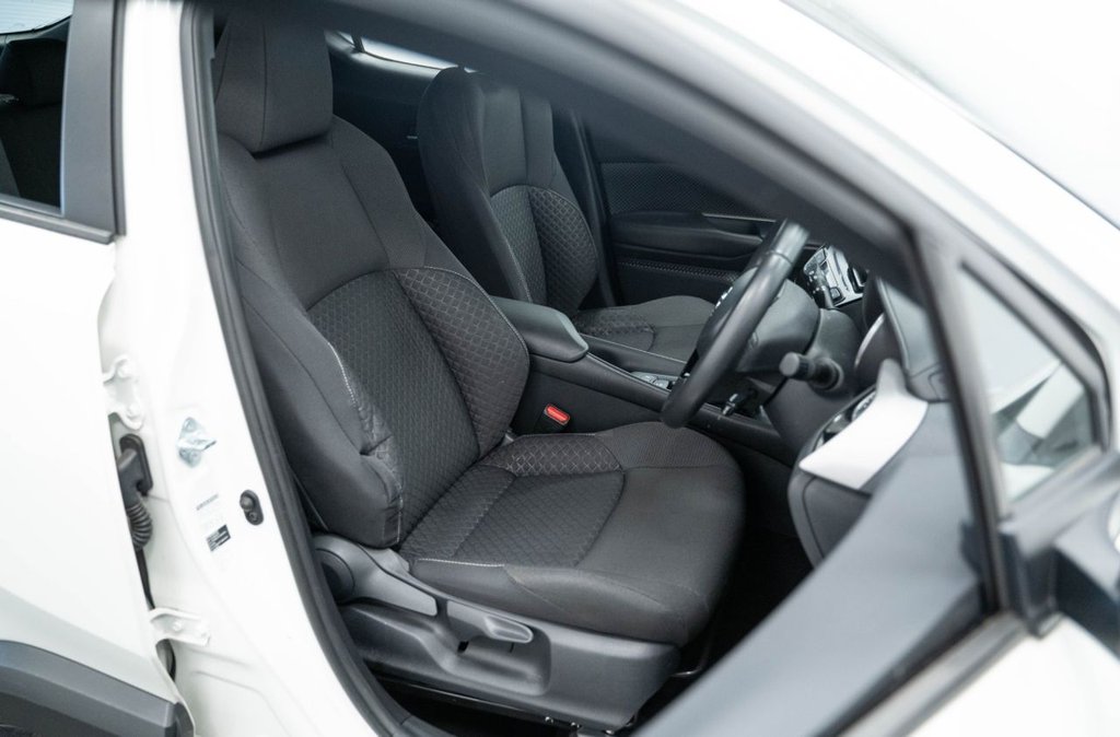 Used Toyota C-HR 2022 for sale - 77302102: Photo 22