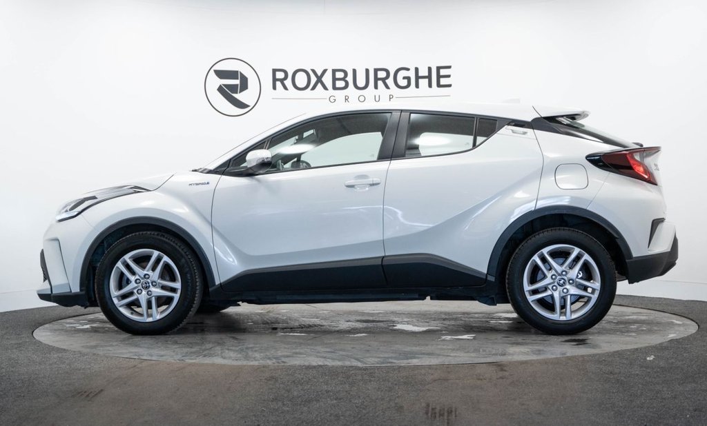 Used Toyota C-HR 2022 for sale - 77302102: Photo 4