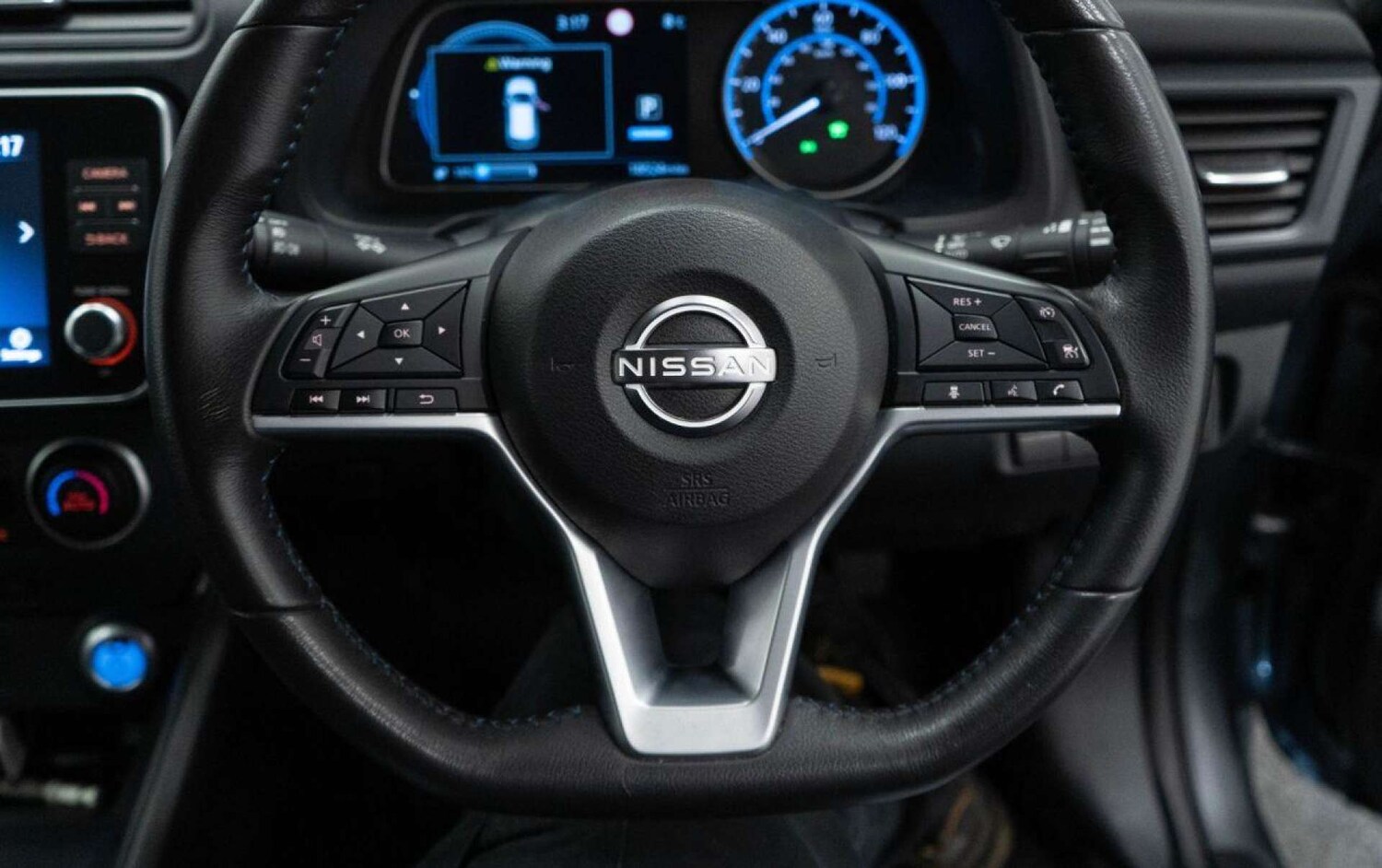 Used Nissan Leaf 2022 for sale - 77930790: Photo 24