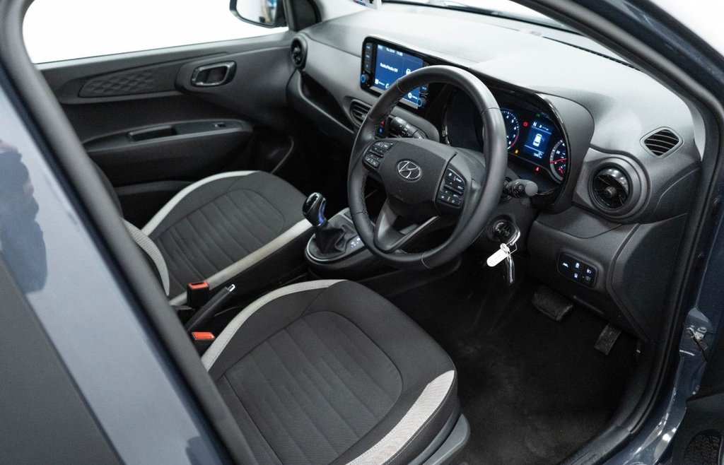 Used Hyundai i10 2022 for sale - 77302543: Photo 20