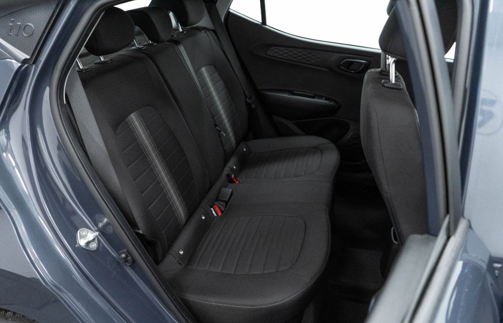 Used Hyundai i10 2022 for sale - 77302543: Photo 32