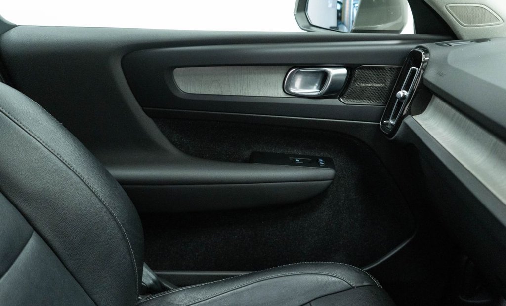 Used Volvo XC40 2020 for sale - 76291216: Photo 28