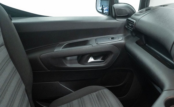Used Vauxhall Combo Life 2021 for sale - 76178533: Photo 31