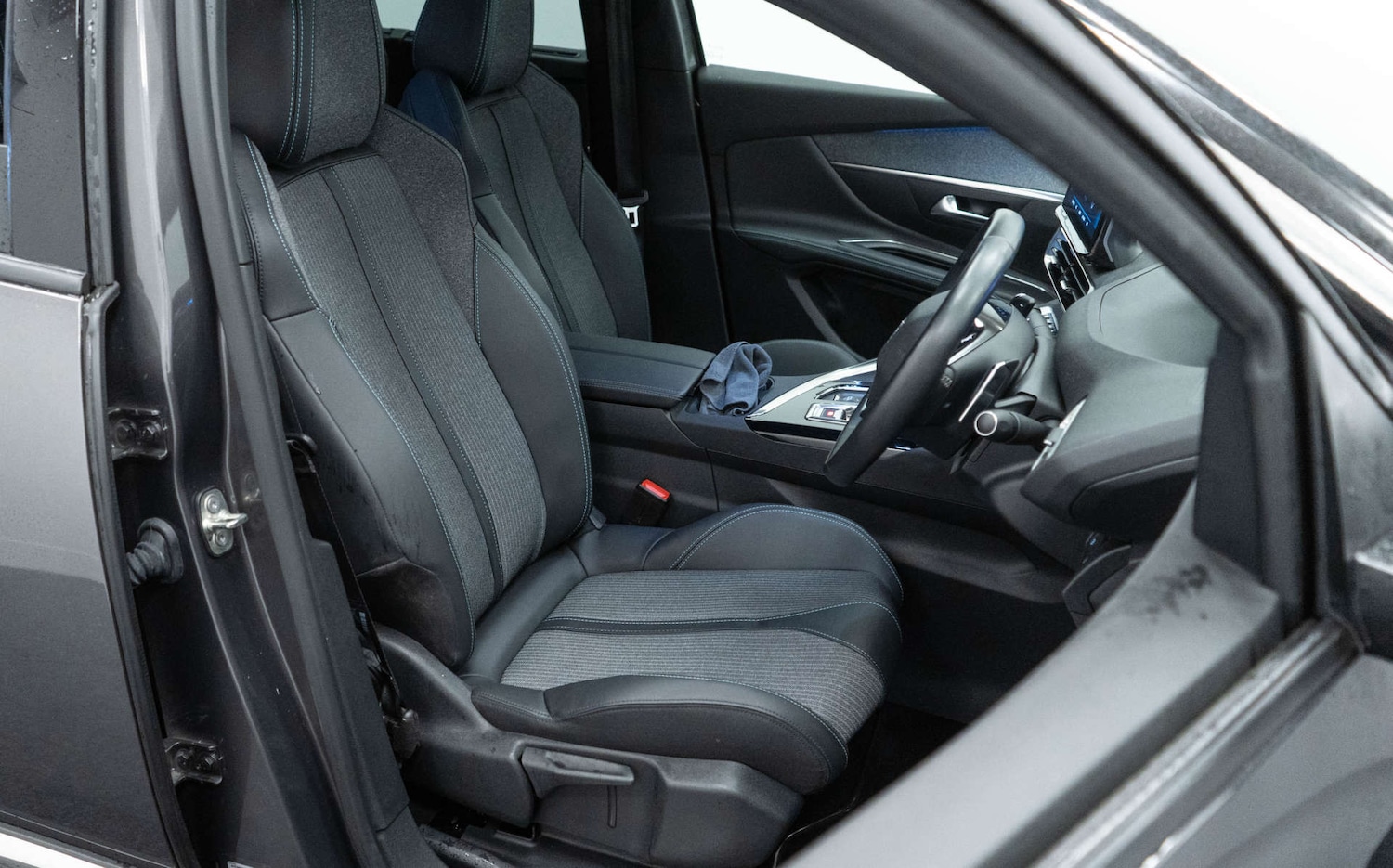 Used Peugeot 5008 2023 for sale - 77950459: Photo 23