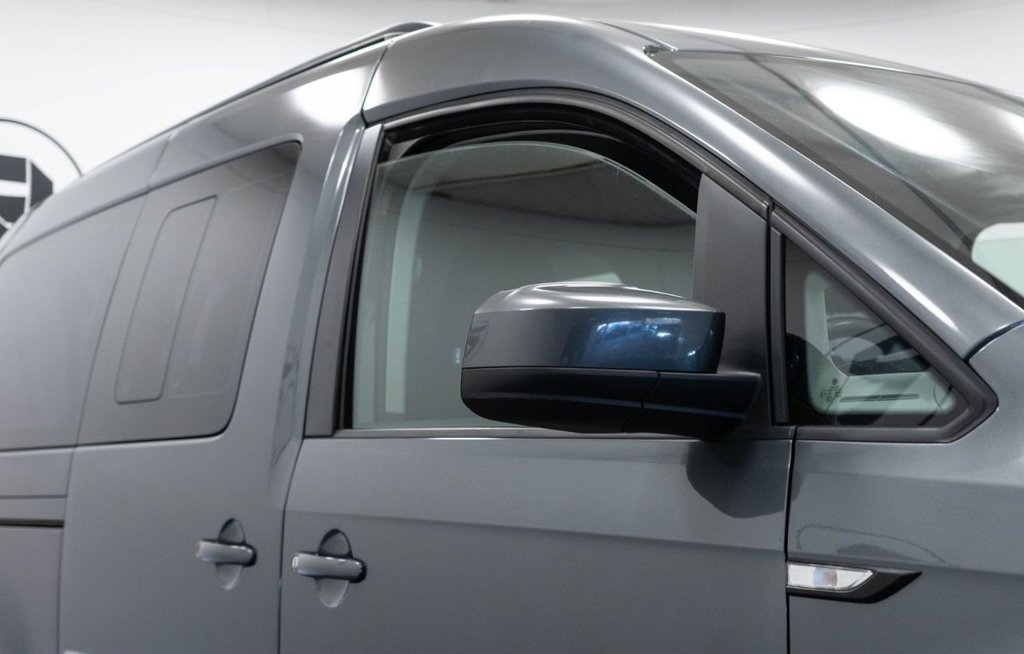 Used Volkswagen Caddy Maxi Life 2019 for sale - 76923643: Photo 11