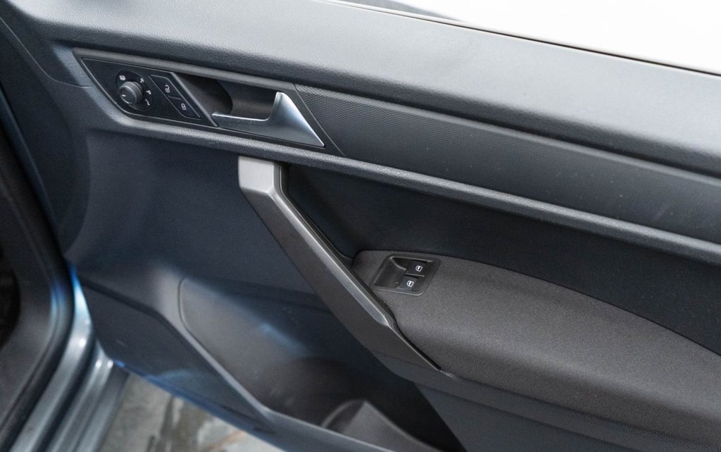 Used Volkswagen Caddy Maxi Life 2019 for sale - 76923643: Photo 22