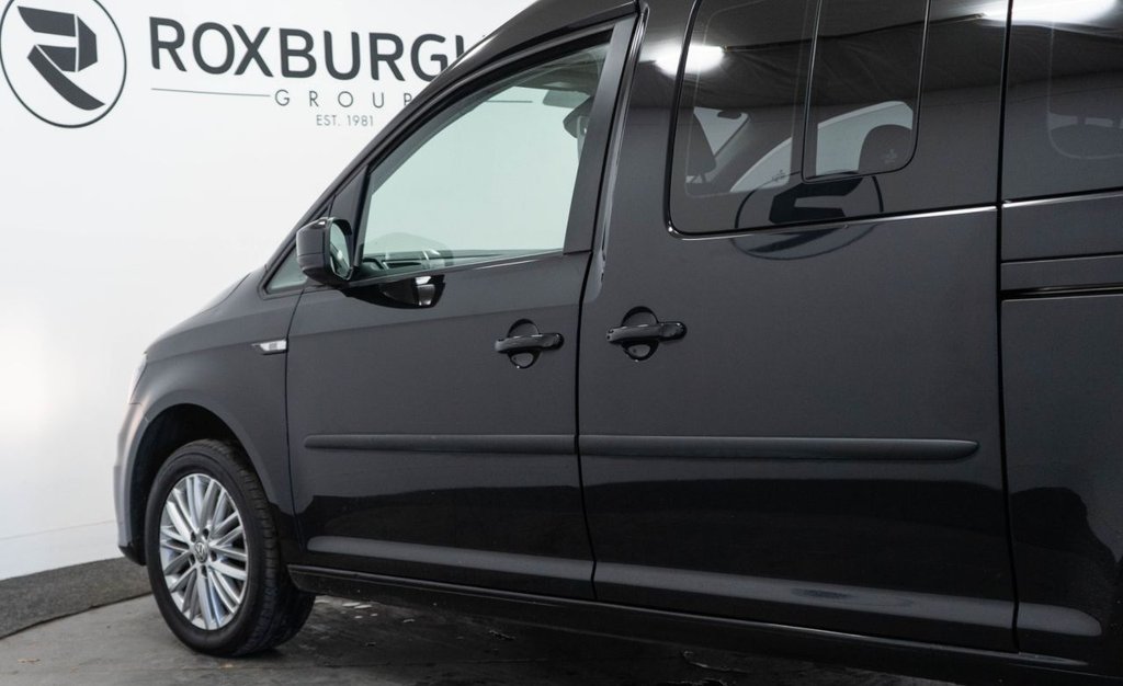 Used Volkswagen Caddy Maxi Life 2018 for sale - 76569873: Photo 20