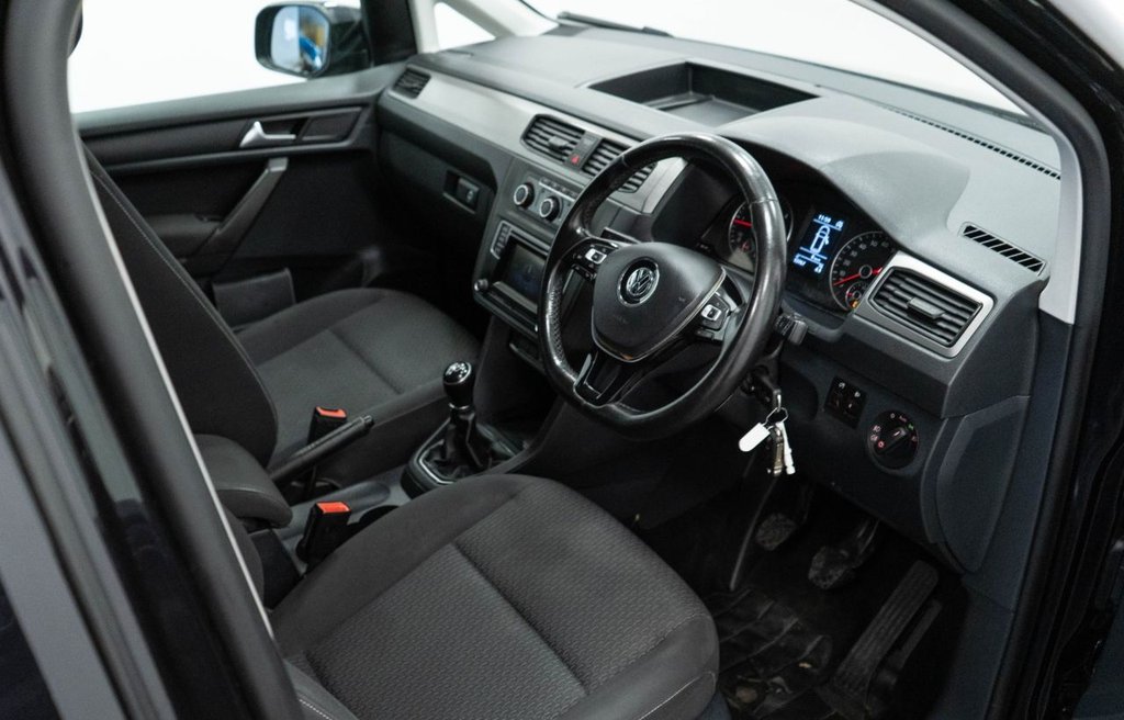 Used Volkswagen Caddy Maxi Life 2018 for sale - 76569873: Photo 21