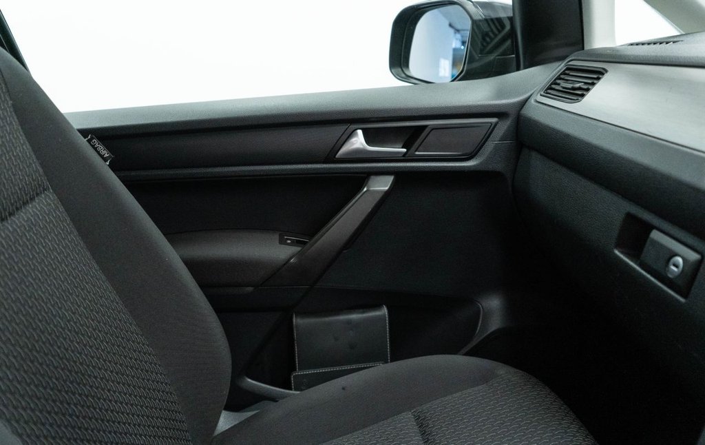 Used Volkswagen Caddy Maxi Life 2018 for sale - 76569873: Photo 31