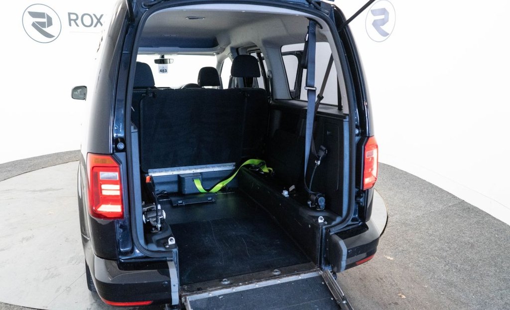 Used Volkswagen Caddy Maxi Life 2018 for sale - 76569873: Photo 35