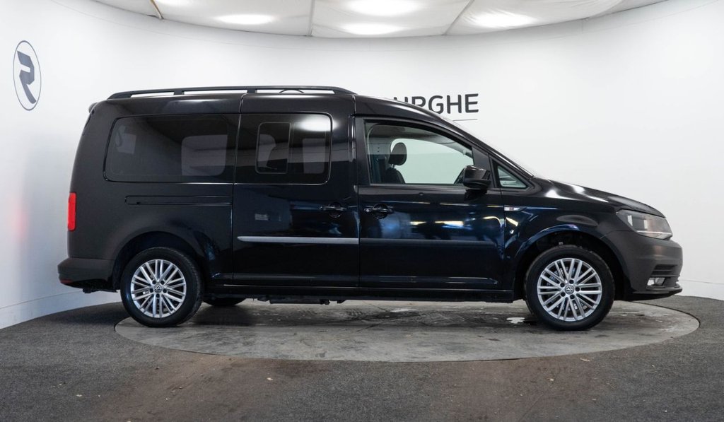 Used Volkswagen Caddy Maxi Life 2018 for sale - 76569873: Photo 9