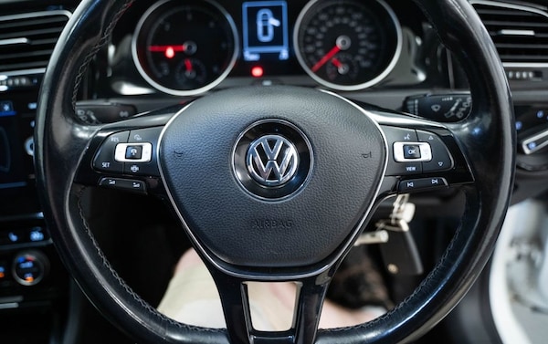 Used Volkswagen Golf 2020 for sale - 75579552: Photo 24