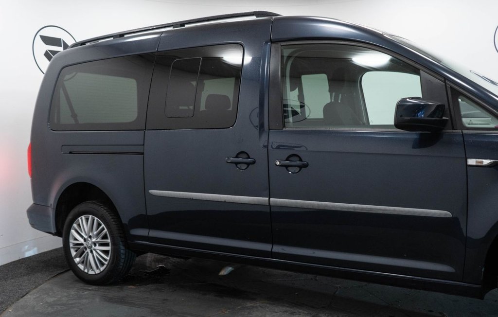 Used Volkswagen Caddy Maxi Life 2019 for sale - 76686128: Photo 13