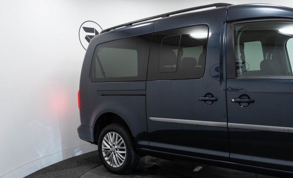 Used Volkswagen Caddy Maxi Life 2019 for sale - 76686128: Photo 14