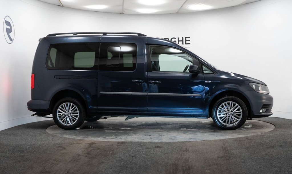 Used Volkswagen Caddy Maxi Life 2019 for sale - 76686128: Photo 9