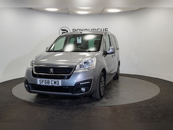 Used Peugeot Partner Tepee 2018 for sale - 75098667: Photo