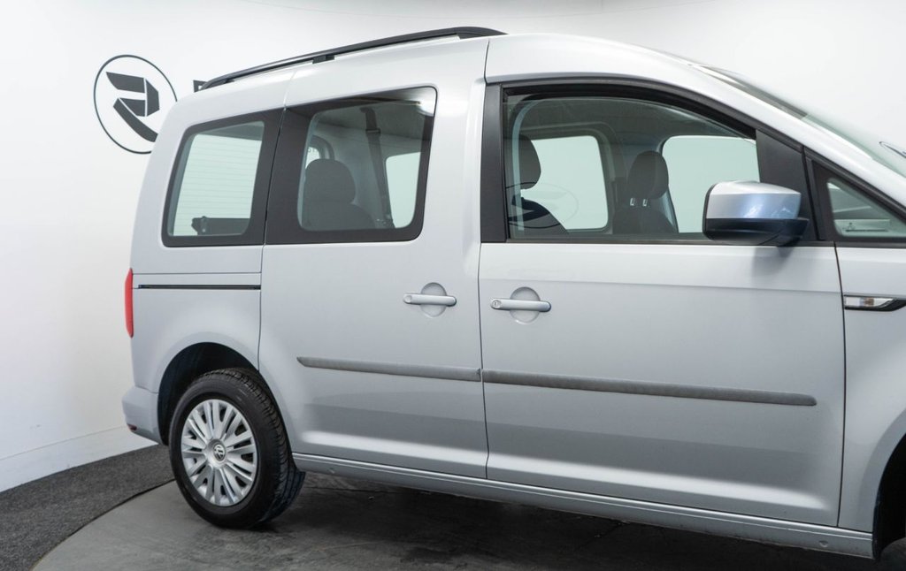 Used Volkswagen Caddy Maxi Life 2018 for sale - 76178343: Photo 12