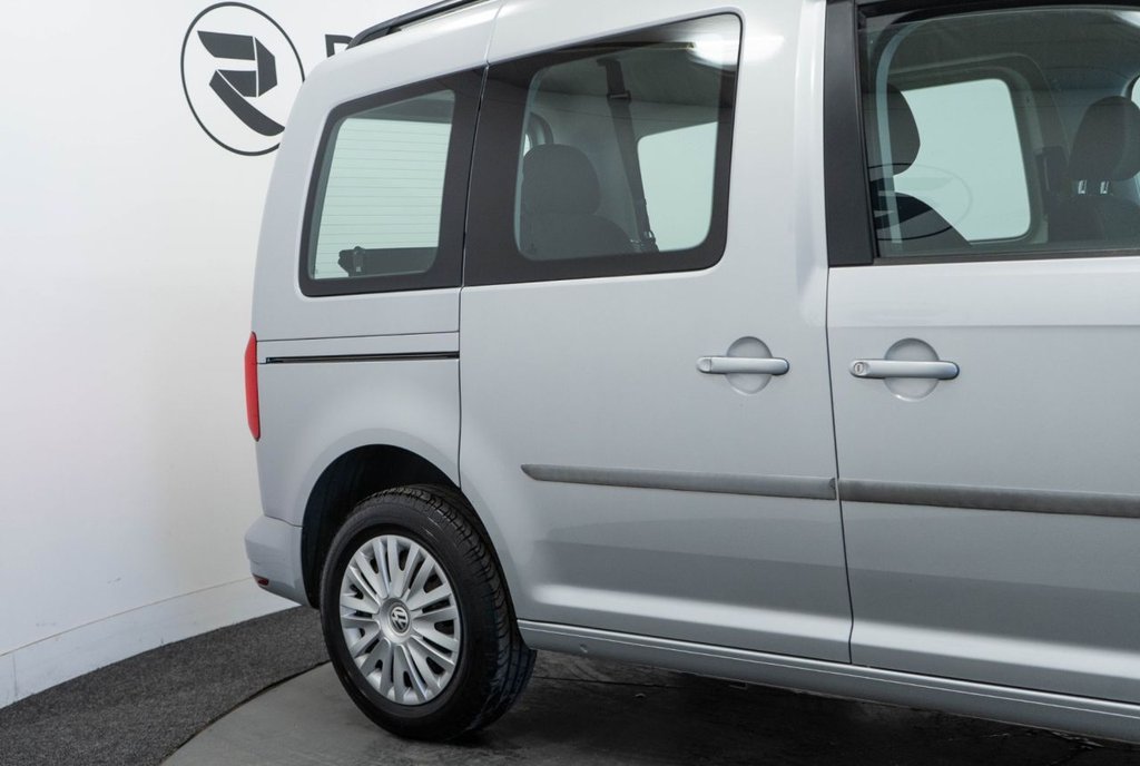 Used Volkswagen Caddy Maxi Life 2018 for sale - 76178343: Photo 13