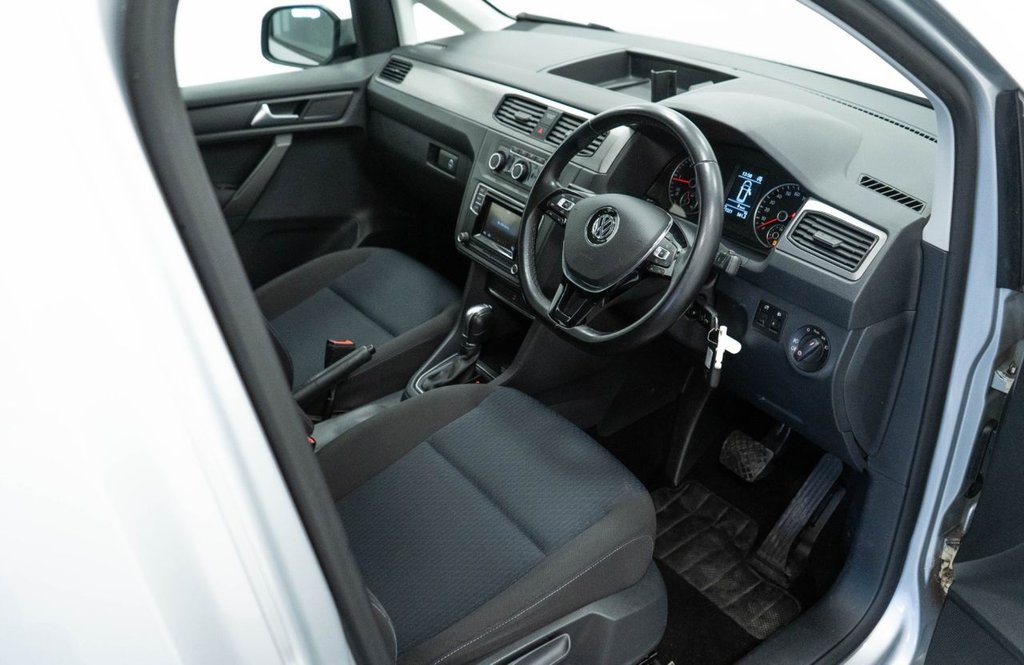 Used Volkswagen Caddy Maxi Life 2018 for sale - 76178343: Photo 17