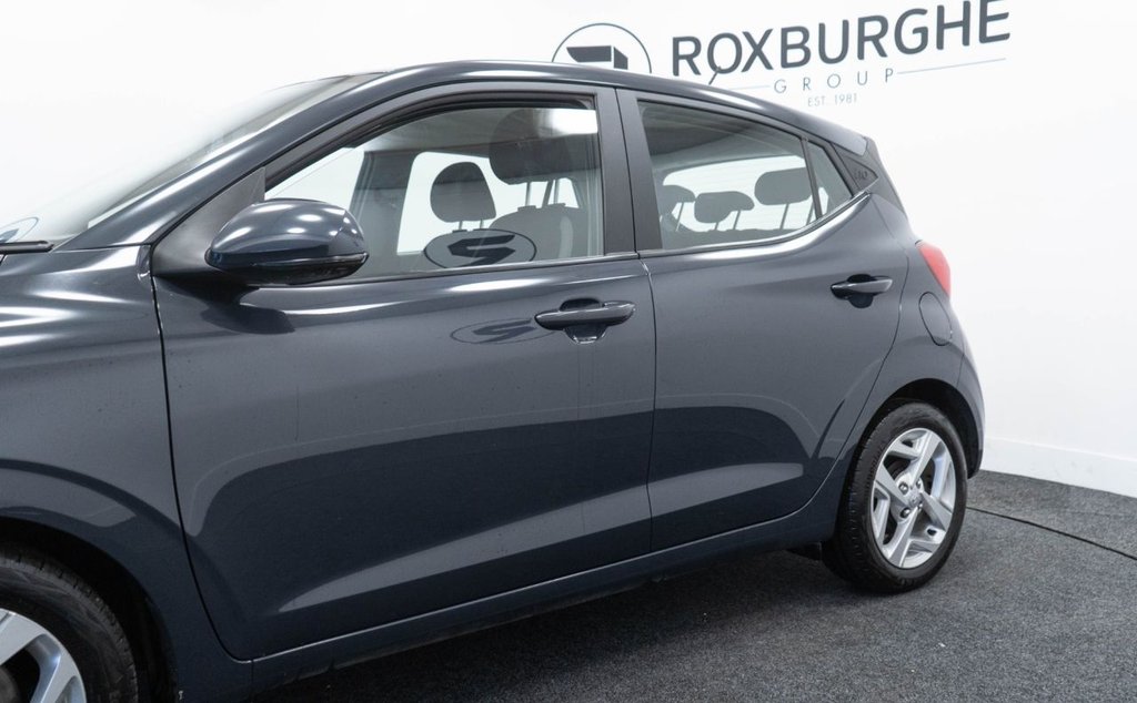 Used Hyundai i10 2023 for sale - 77642351: Photo 13