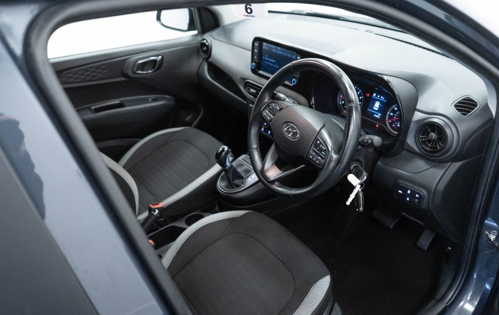 Used Hyundai i10 2023 for sale - 77642351: Photo 20